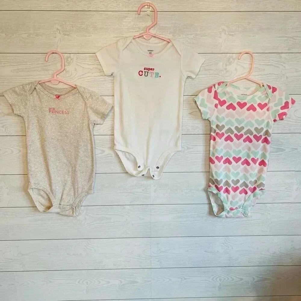 Carter’s bundle of 3 Baby girl bodysuits Size 24 months